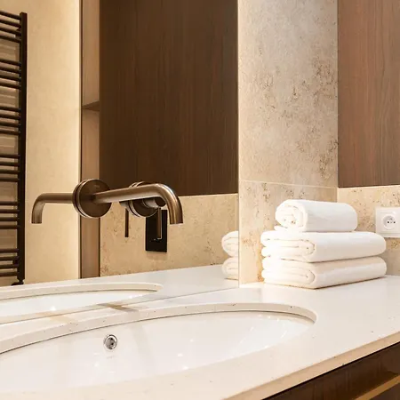 Native Wita Stwosza 24 Jacuzzi Apartamento