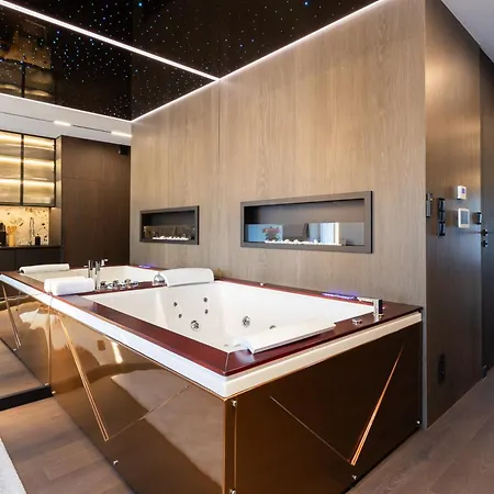 Apartamento Native Wita Stwosza 24 Jacuzzi