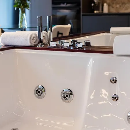 Apartamento Native Wita Stwosza 24 Jacuzzi *
